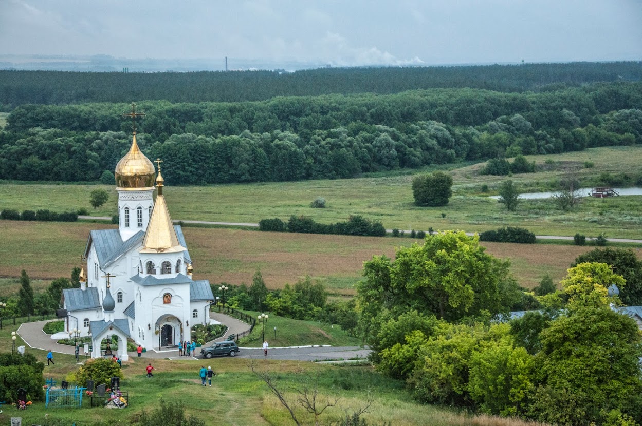 Белгородская область последние. Холки белгородское лето. Чернянский район. Холки Чернянский район самая высокая точка. Холки Кемп Белгородская область.